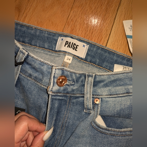 19. NWT PAIGE DENIM STELLA CROP HIGH WAIST MODERN STRAIGHT CROP JEANS - Picture 3 of 6
